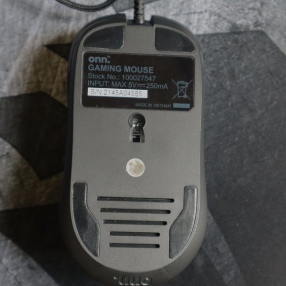 onn. Lightweight Gaming Mouse with LED Lighting - Picture 4 of 6